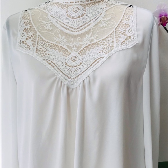 Pretty & Classic White High Neck Lace Blouse Large - Picture 8 of 8